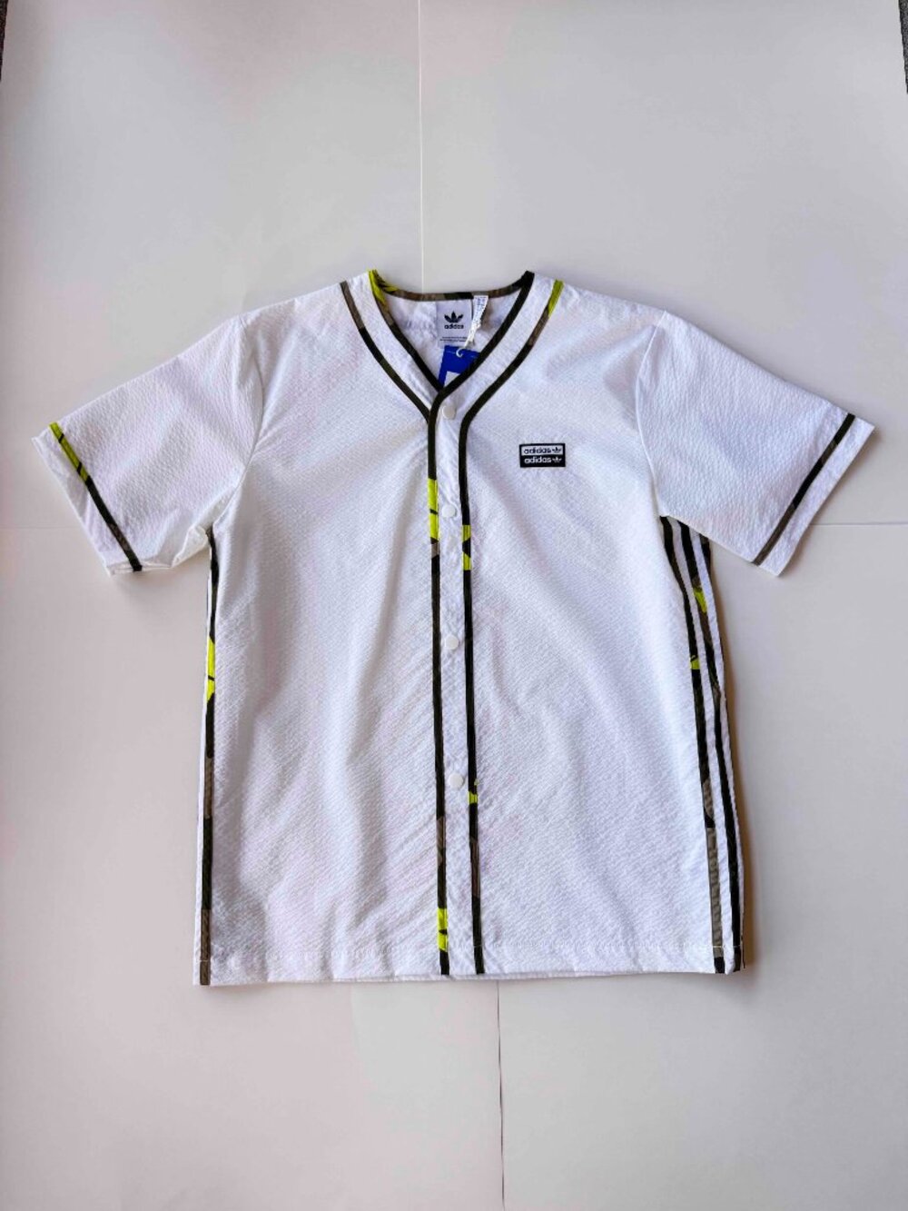 ADIDAS ORIGINALS Reinvention (RYV) Short-Sleeve Shirt Men's Size Medium Camo